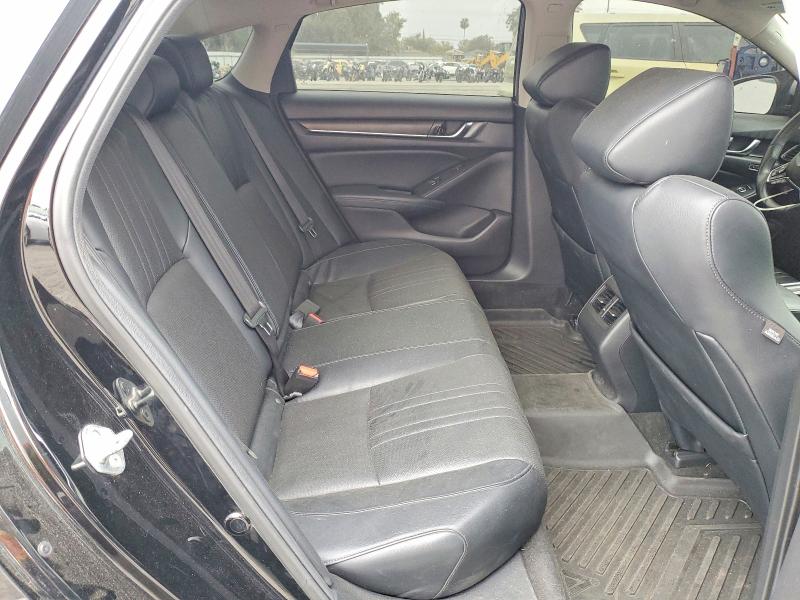 58809366 :رقم المزاد ، 1HGCV2F95JA000928 vin ، 2018 Honda Accord مزاد بيع