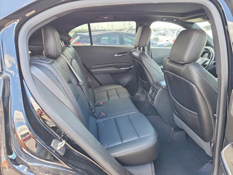 56518216 :رقم المزاد ، 1GYFZER43KF104656 vin ، 2019 Cadillac Xt4 مزاد بيع