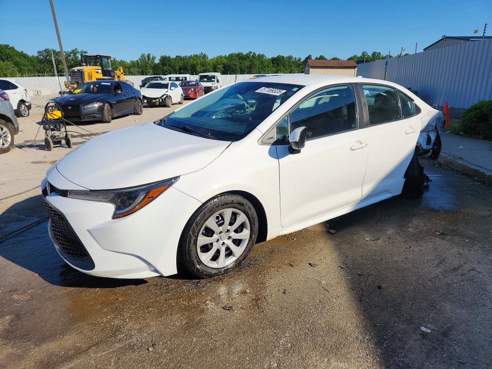 57169326 :رقم المزاد ، 5YFEPMAE8MP224504 vin ، 2021 Toyota Corolla مزاد بيع