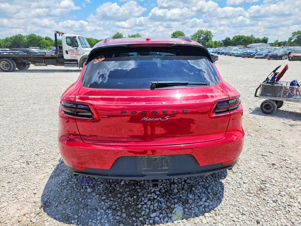 58050016 :رقم المزاد ، WP1AB2A55JLB36899 vin ، 2018 Porsche Macan مزاد بيع