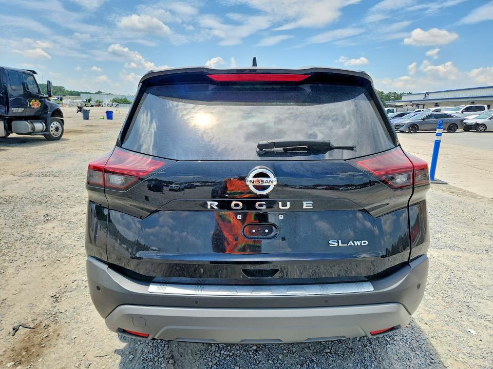 56024166 :رقم المزاد ، 5N1AT3CB1MC792654 vin ، 2021 Nissan Rogue مزاد بيع