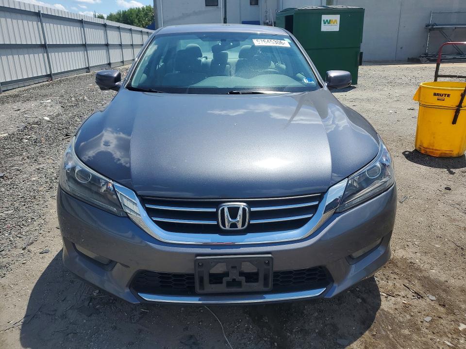 57645306 :رقم المزاد ، 1HGCR2F7XFA264396 vin ، 2015 Honda Accord مزاد بيع