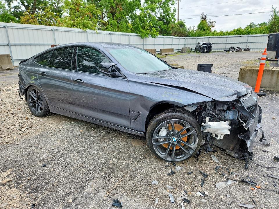58970726 :رقم المزاد ، WBA8Y3C3XHG451097 vin ، 2017 Bmw 340 مزاد بيع