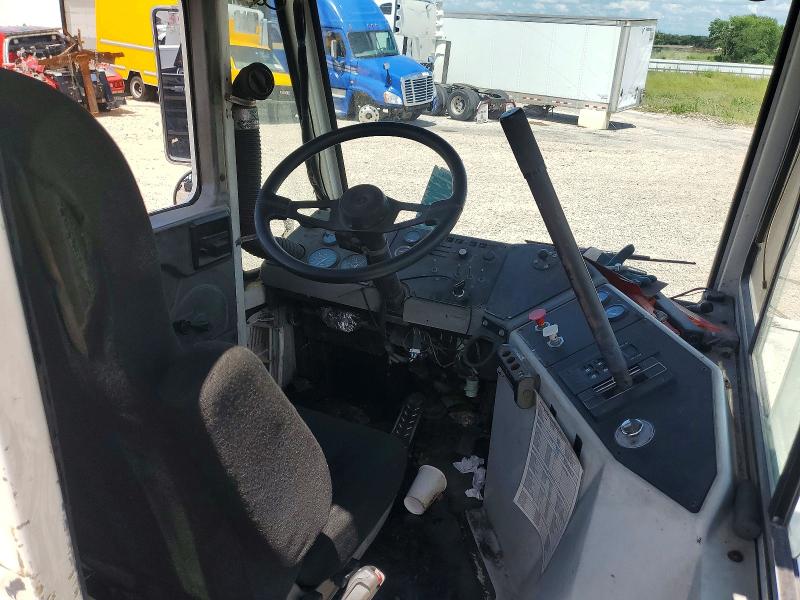 57064656 :رقم المزاد ، 11VF813EX8A000373 vin ، 2008 Kalmar Ottawa مزاد بيع