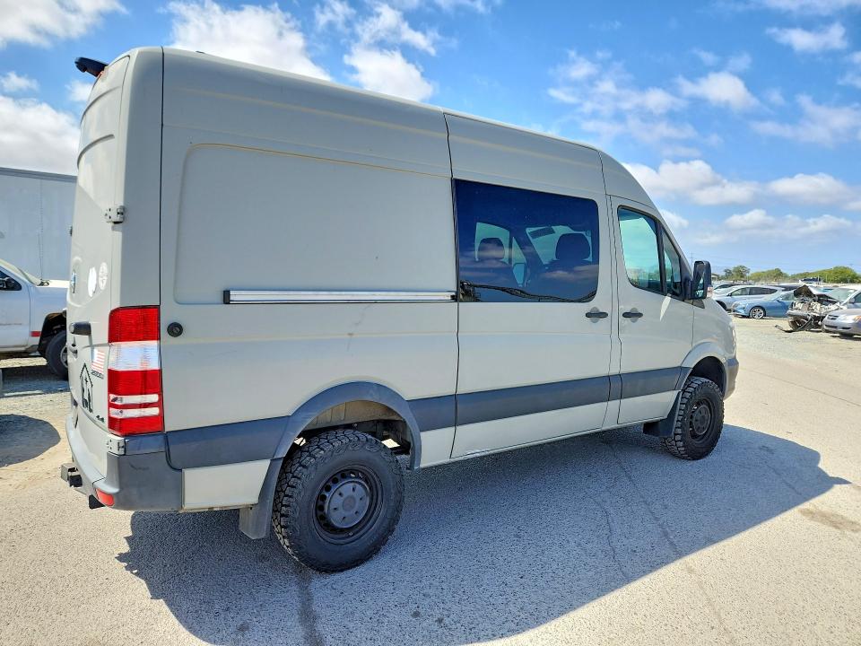 58881206 :رقم المزاد ، WD3FE7CD8JP619712 vin ، 2018 Mercedes-benz Sprinter مزاد بيع