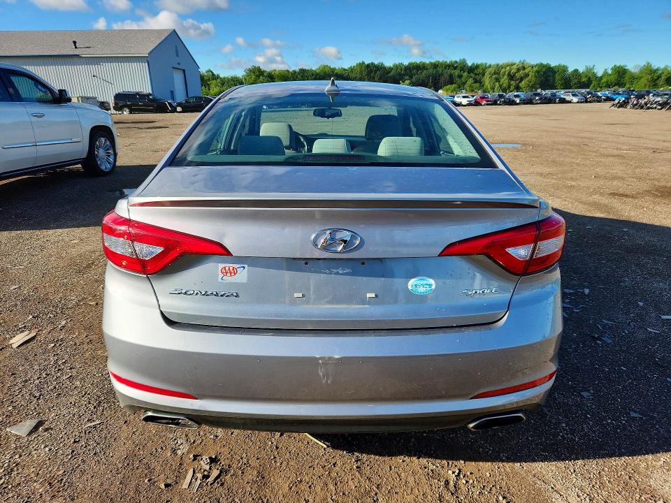 2015 Hyundai Sonata მანქანა იყიდება აუქციონზე, vin: 5NPE34AF7FH032916, აუქციონის ნომერი: 52586416