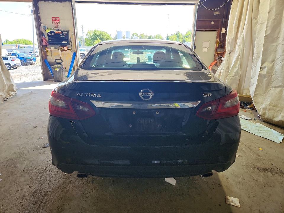 55713766 :رقم المزاد ، 1N4AL3AP5JC115725 vin ، 2018 Nissan Altima مزاد بيع