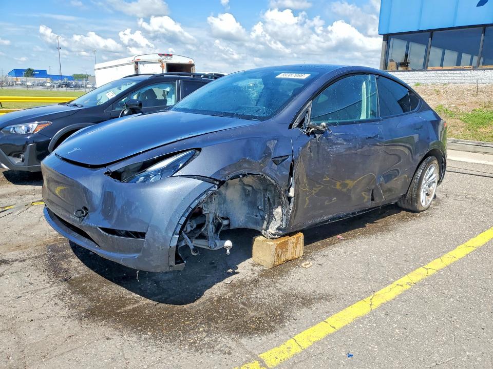 2023 Tesla Model Y მანქანა იყიდება აუქციონზე, vin: 7SAYGAEE2PF691328, აუქციონის ნომერი: 58387066