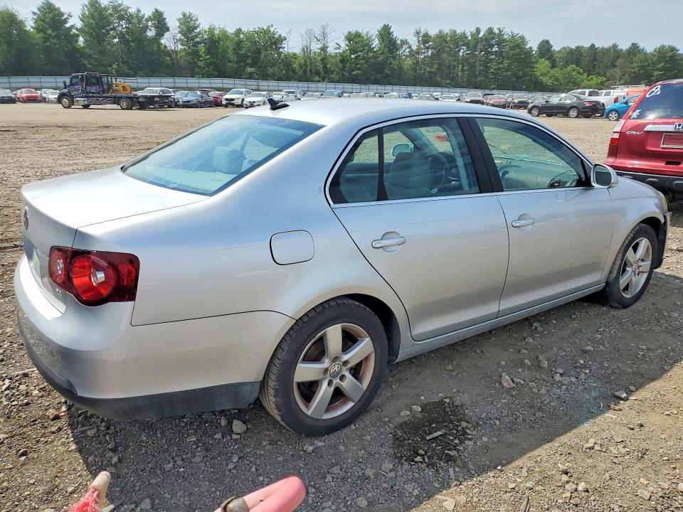 2008 Volkswagen Jetta მანქანა იყიდება აუქციონზე, vin: 3VWRM71K18M072481, აუქციონის ნომერი: 58716376