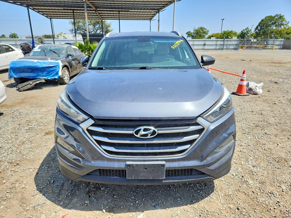 2018 Hyundai Tucson მანქანა იყიდება აუქციონზე, vin: KM8J33A46JU728670, აუქციონის ნომერი: 55629946