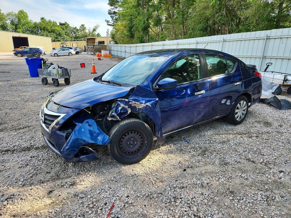 58818526 :رقم المزاد ، 3N1CN7AP1KL841398 vin ، 2019 Nissan Versa مزاد بيع