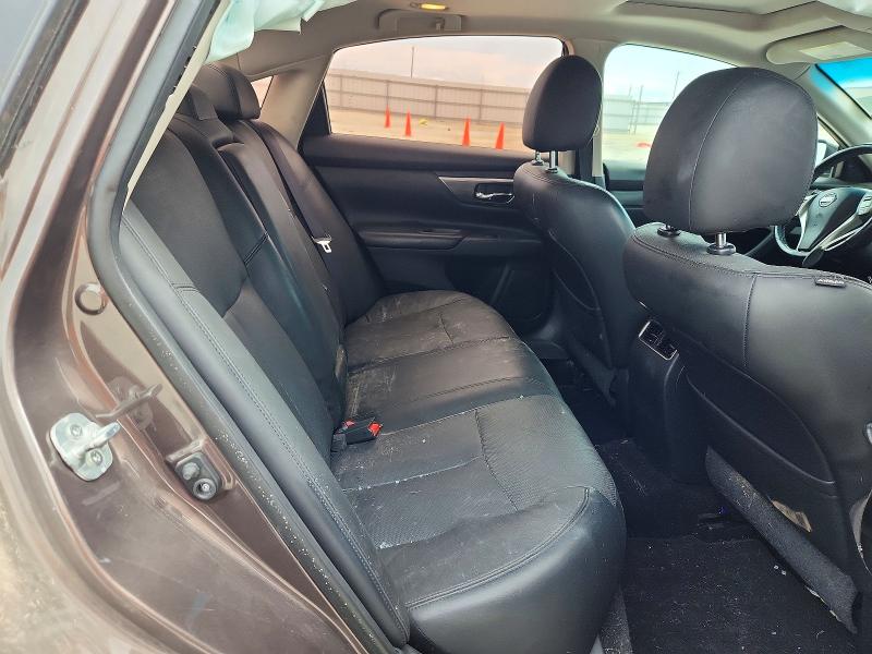 2015 Nissan Altima მანქანა იყიდება აუქციონზე, vin: 1N4AL3AP8FN917472, აუქციონის ნომერი: 57398456
