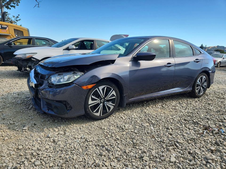 57354656 :رقم المزاد ، 2HGFC1F36HH633376 vin ، 2017 Honda Civic مزاد بيع