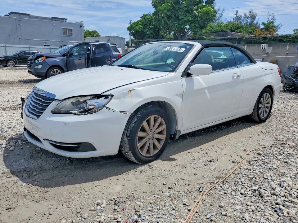 Продаж на аукціоні авто 2013 Chrysler 200, vin: 1C3BCBEB1DN533011, номер лоту: 55713656