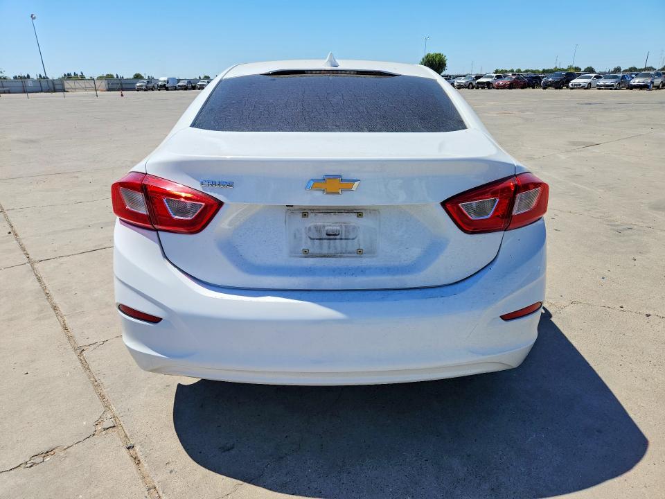 58450846 :رقم المزاد ، 1G1BC5SM1K7153258 vin ، 2019 Chevrolet Cruze مزاد بيع