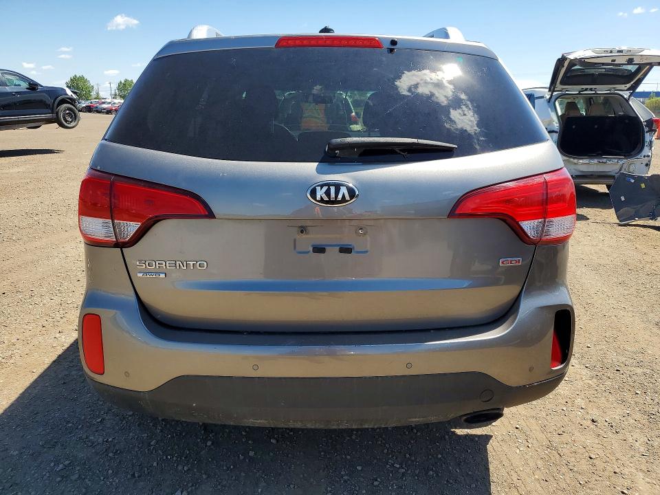 58837776 :رقم المزاد ، 5XYKTCA64FG645290 vin ، 2015 Kia Sorento مزاد بيع