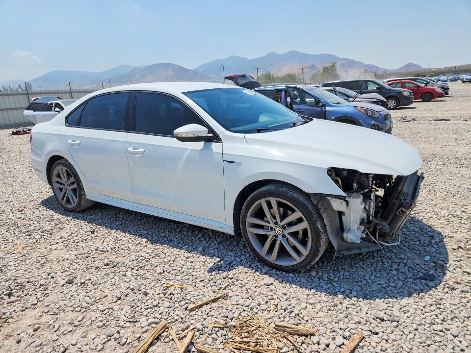 57543956 :رقم المزاد ، 1VWAA7A31JC011959 vin ، 2018 Volkswagen Passat مزاد بيع