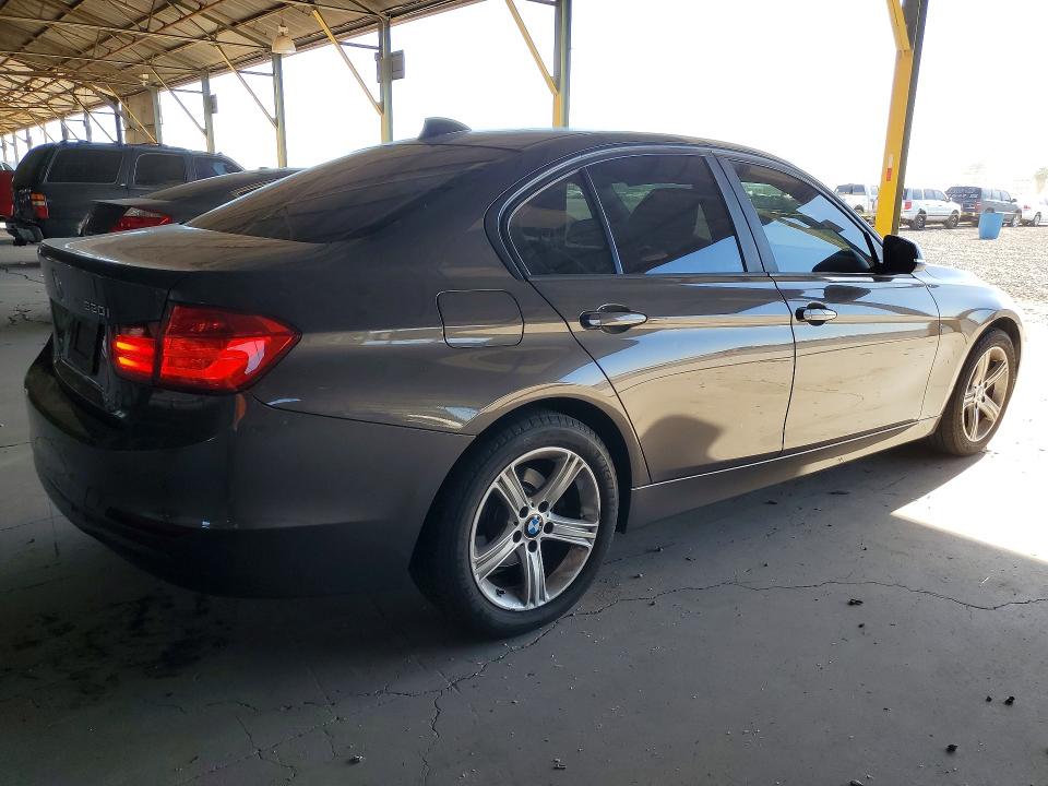 2015 Bmw 320 მანქანა იყიდება აუქციონზე, vin: WBA3B1C50FP831838, აუქციონის ნომერი: 85626015