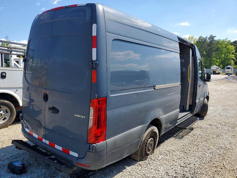 55684496 :رقم المزاد ، WD4PF1CDXKP121362 vin ، 2019 Mercedes Benz Sprinter مزاد بيع
