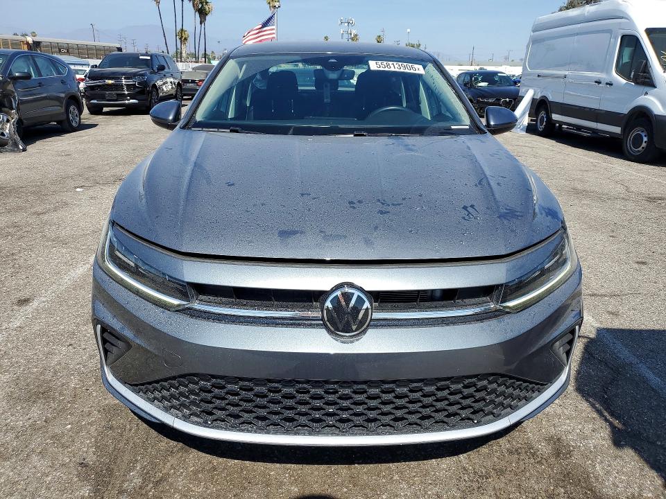 55813906 :رقم المزاد ، 3VW5X7BU6SM001001 vin ، 2025 Volkswagen Jetta مزاد بيع