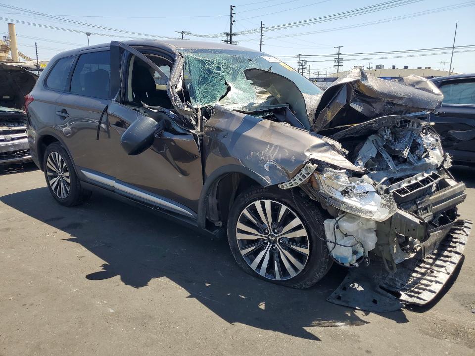 Продажа на аукционе авто 2020 Mitsubishi Outlander, vin: JA4AD2A34LZ014345, номер лота: 55903526