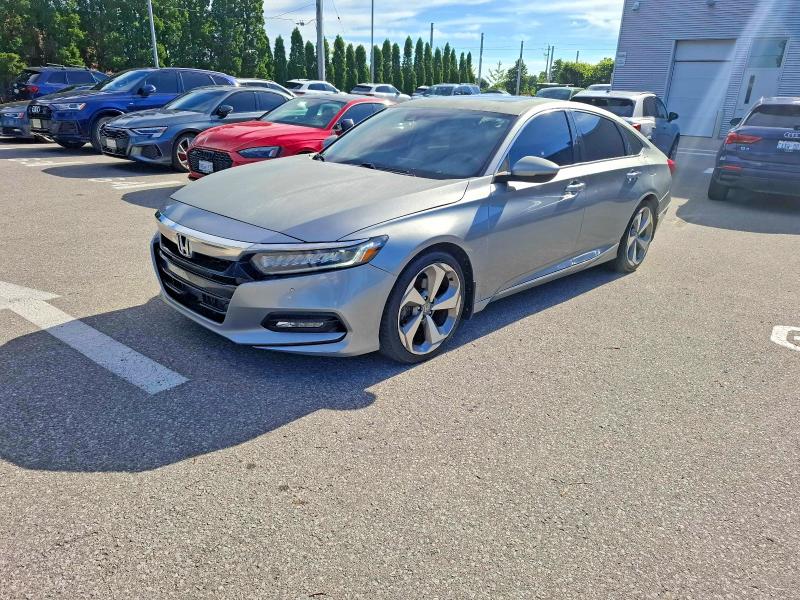 58882036 :رقم المزاد ، 1HGCV1F96JA805394 vin ، 2018 Honda Accord مزاد بيع