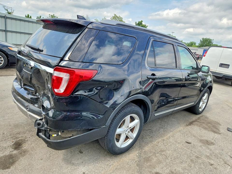 56303936 :رقم المزاد ، 1FM5K8D89HGA19787 vin ، 2017 Ford Explorer مزاد بيع