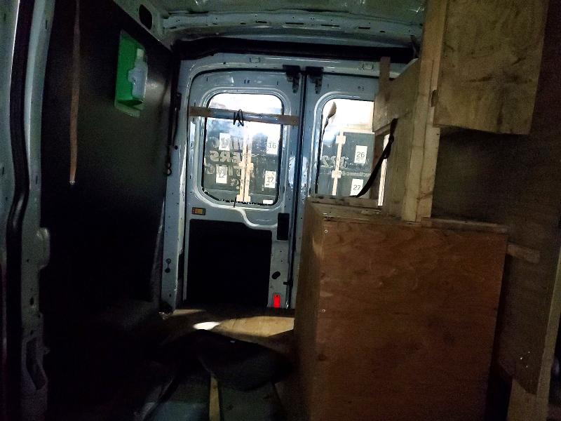 54484366 :رقم المزاد ، 1FTYR1CMXJKA12501 vin ، 2018 Ford Transit مزاد بيع