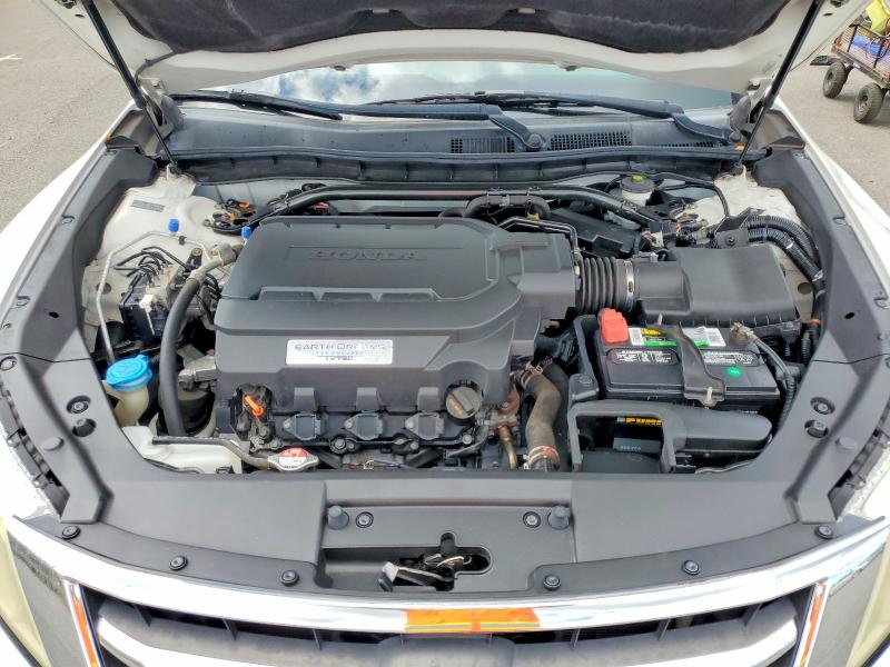 56368766 :رقم المزاد ، 5J6TF1H51FL000155 vin ، 2015 Honda Crosstour مزاد بيع
