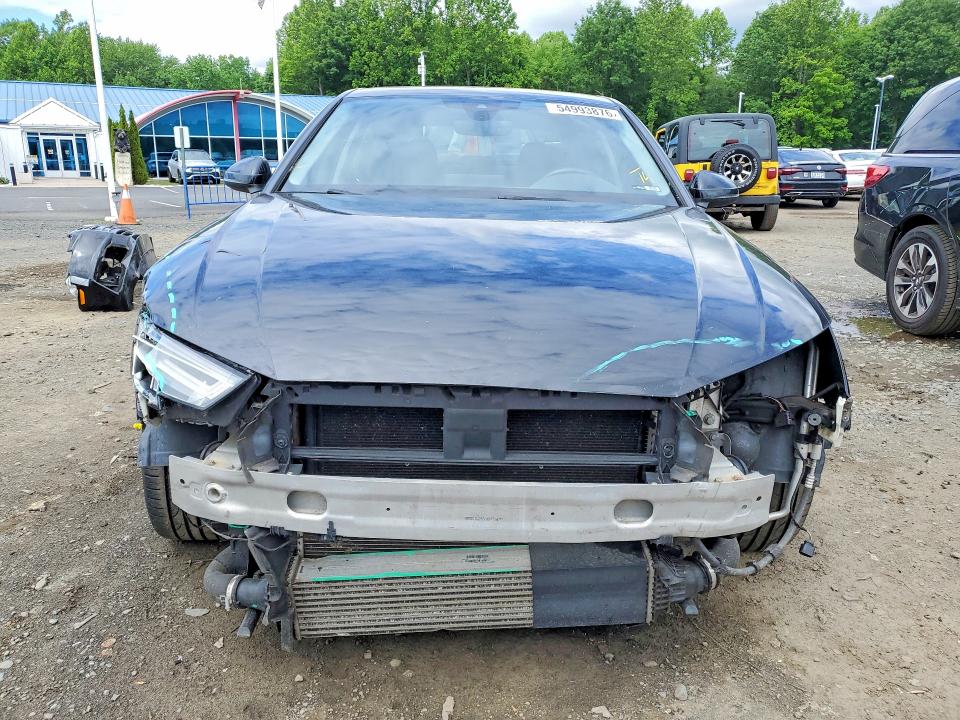 2018 Audi A4 მანქანა იყიდება აუქციონზე, vin: WAUENAF48JA060088, აუქციონის ნომერი: 54993876