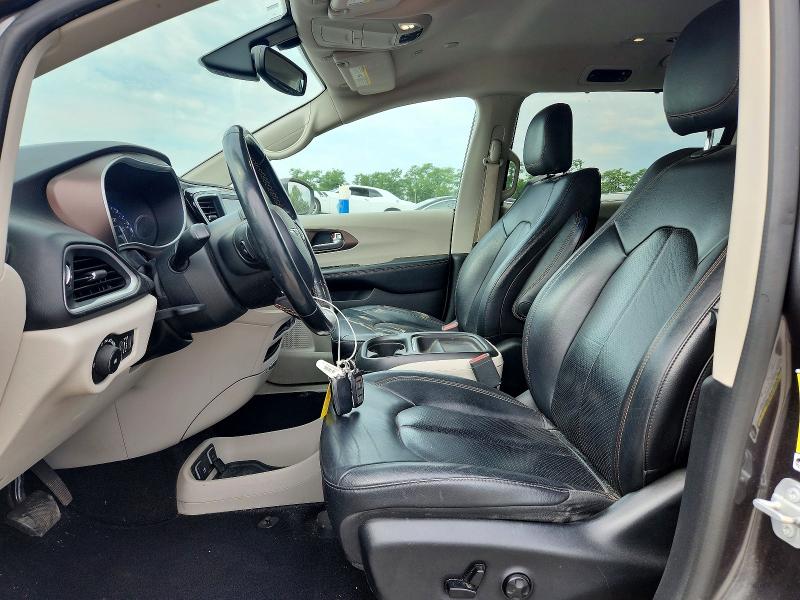 58698036 :رقم المزاد ، 2C4RC1BG4KR650375 vin ، 2019 Chrysler Pacifica مزاد بيع