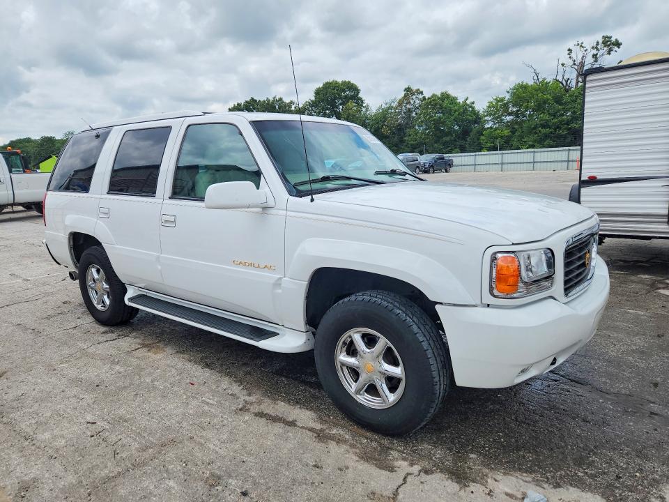 2000 Cadillac Escalade მანქანა იყიდება აუქციონზე, vin: 1GYEK13R2YR157420, აუქციონის ნომერი: 56164886