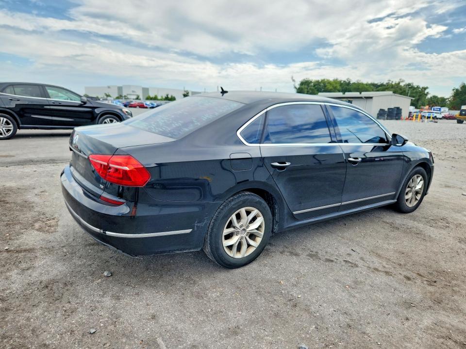 2016 Volkswagen Passat მანქანა იყიდება აუქციონზე, vin: 1VWAS7A36GC023689, აუქციონის ნომერი: 55870626