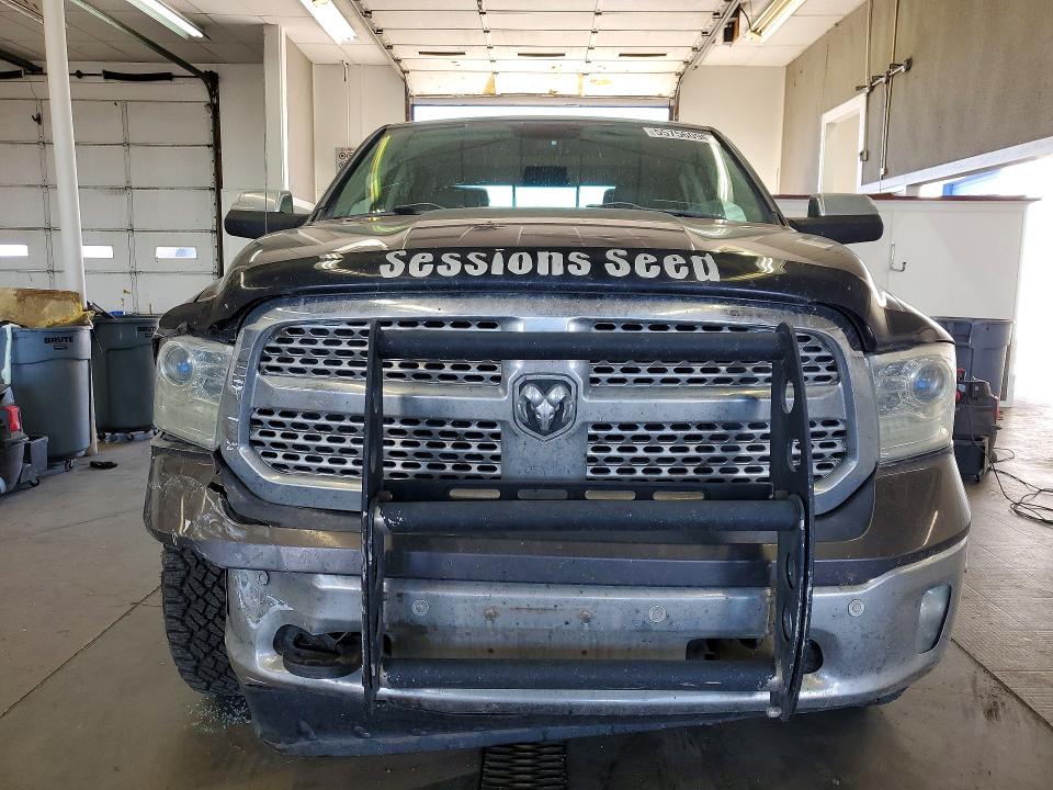 55756096 :رقم المزاد ، 1C6RR7NMXFS687770 vin ، 2015 Ram 1500 مزاد بيع