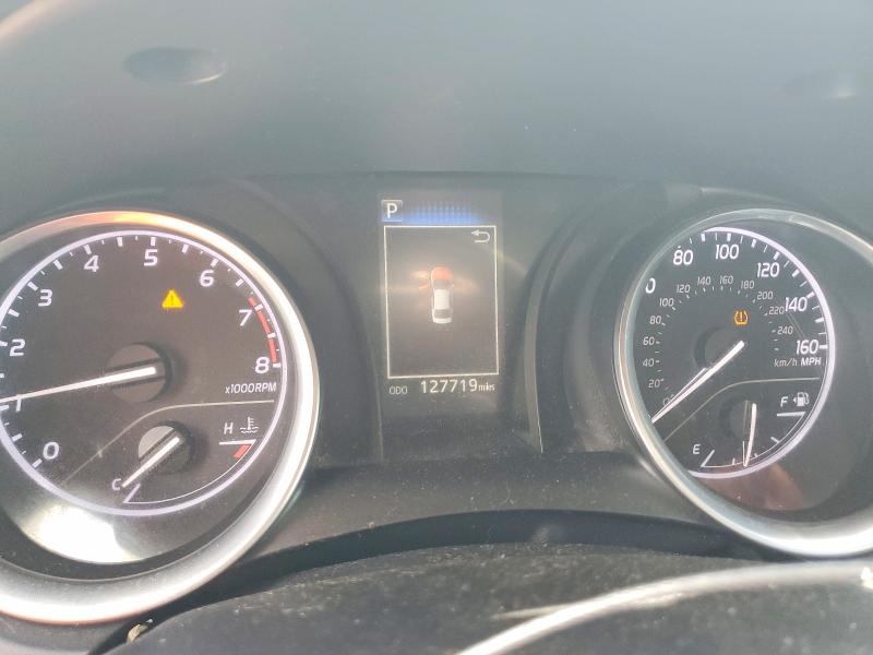 59110996 :رقم المزاد ، 4T1B11HK4JU036992 vin ، 2018 Toyota Camry مزاد بيع