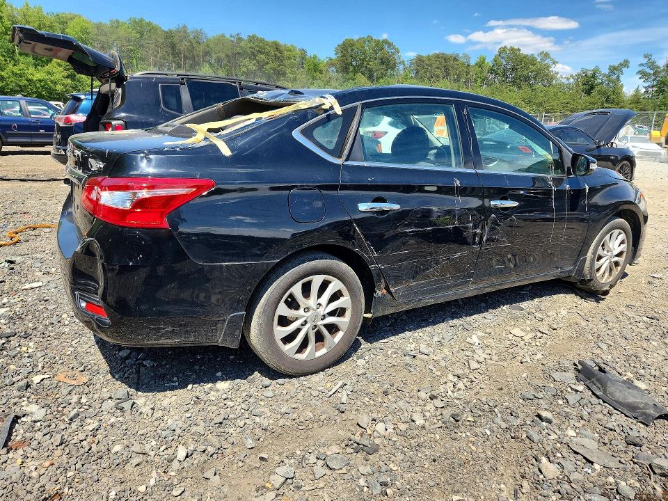 57660026 :رقم المزاد ، 3N1AB7AP9JL662248 vin ، 2018 Nissan Sentra مزاد بيع