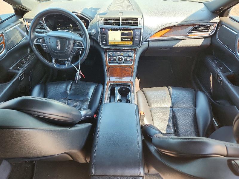 55304436 :رقم المزاد ، 1LN6L9HK1J5602370 vin ، 2018 Lincoln Continental مزاد بيع