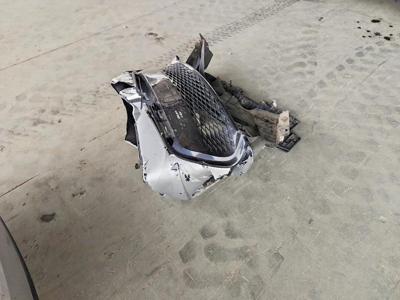 58561526 :رقم المزاد ، 2T1BURHE7JC029617 vin ، 2018 Toyota Corolla مزاد بيع