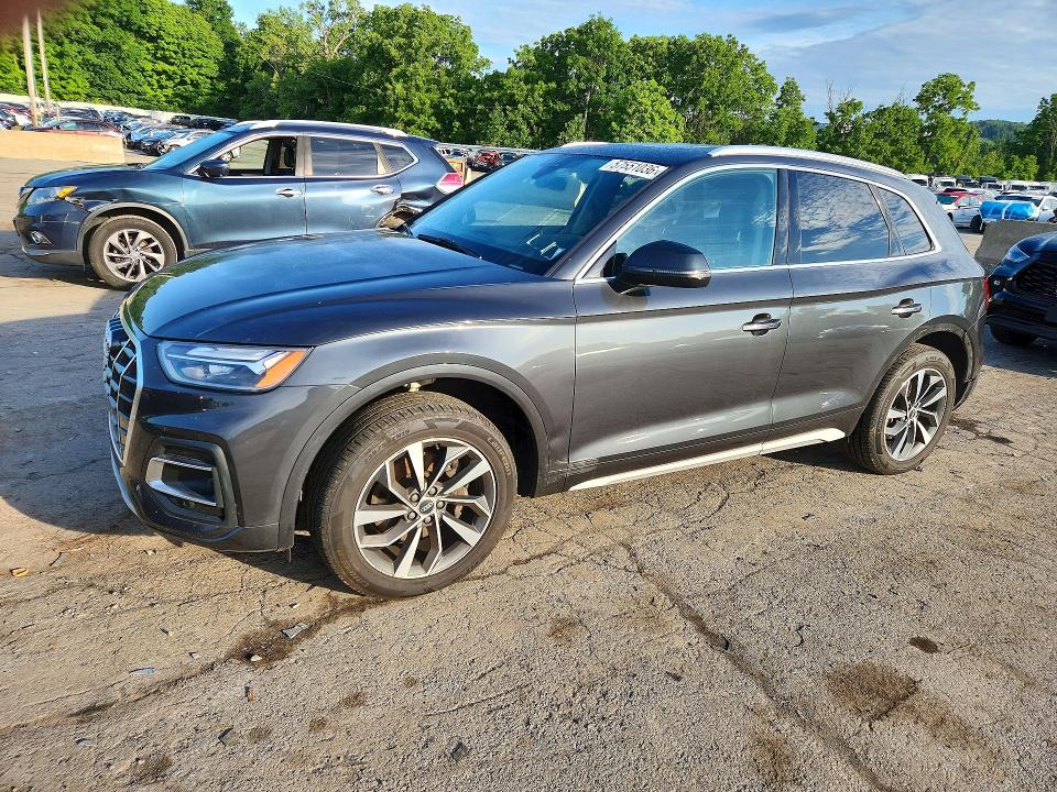 57551036 :رقم المزاد ، WA1AAAFY1M2002820 vin ، 2021 Audi Q5 مزاد بيع