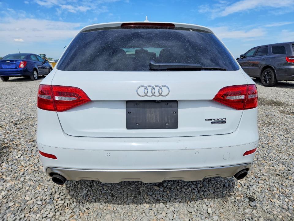 56301026 :رقم المزاد ، WA1UFAFL3FA114143 vin ، 2015 Audi A4 Allroad مزاد بيع