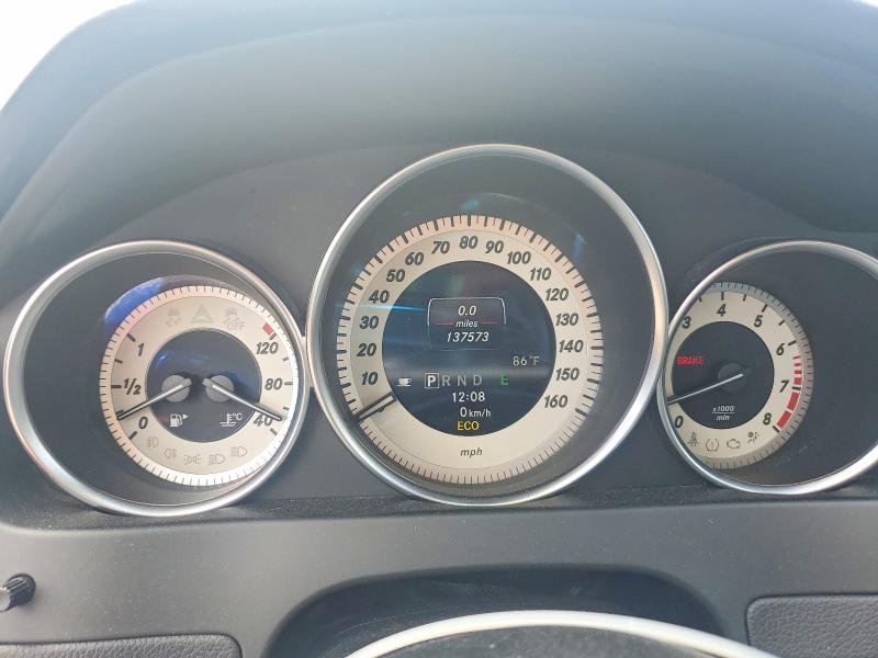 2013 Mercedes-benz C მანქანა იყიდება აუქციონზე, vin: WDDGF8AB9DR246337, აუქციონის ნომერი: 56312906