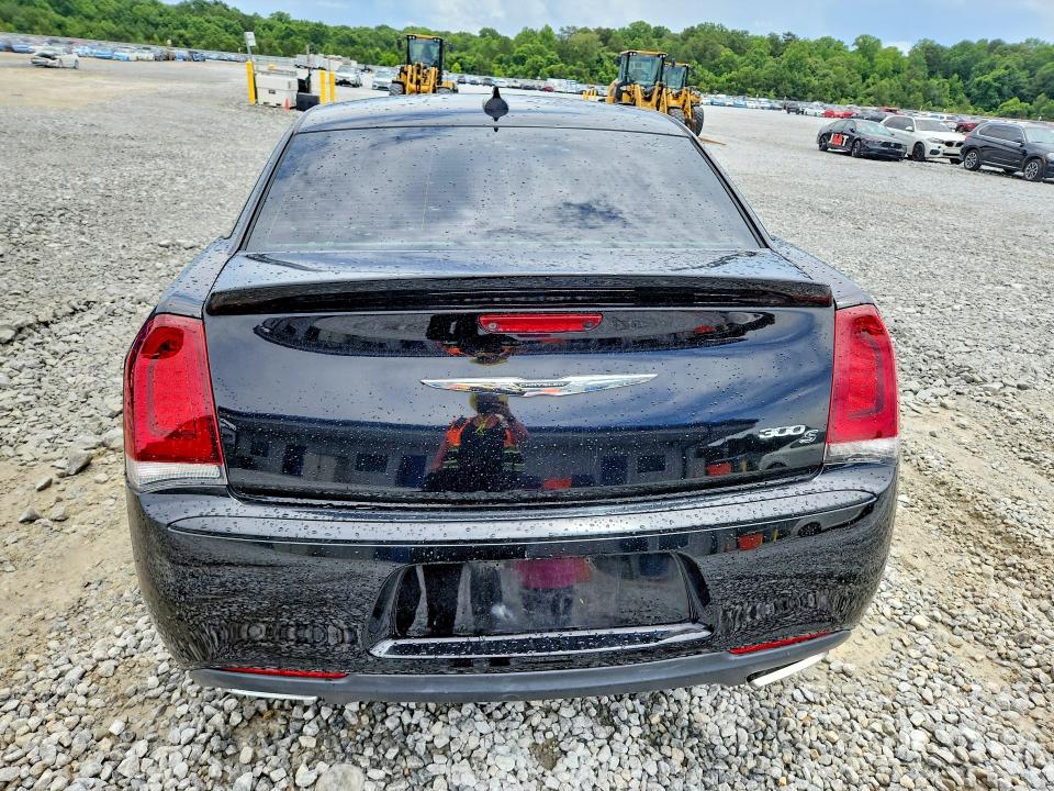 Aukcja sprzedaży 2017 Chrysler 300, vin: 2C3CCABG9HH663129, numer aukcji: 57884116
