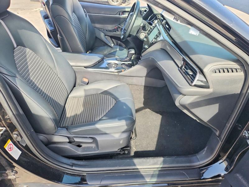 85447985 :رقم المزاد ، 4T1B11HK9KU192978 vin ، 2019 Toyota Camry مزاد بيع