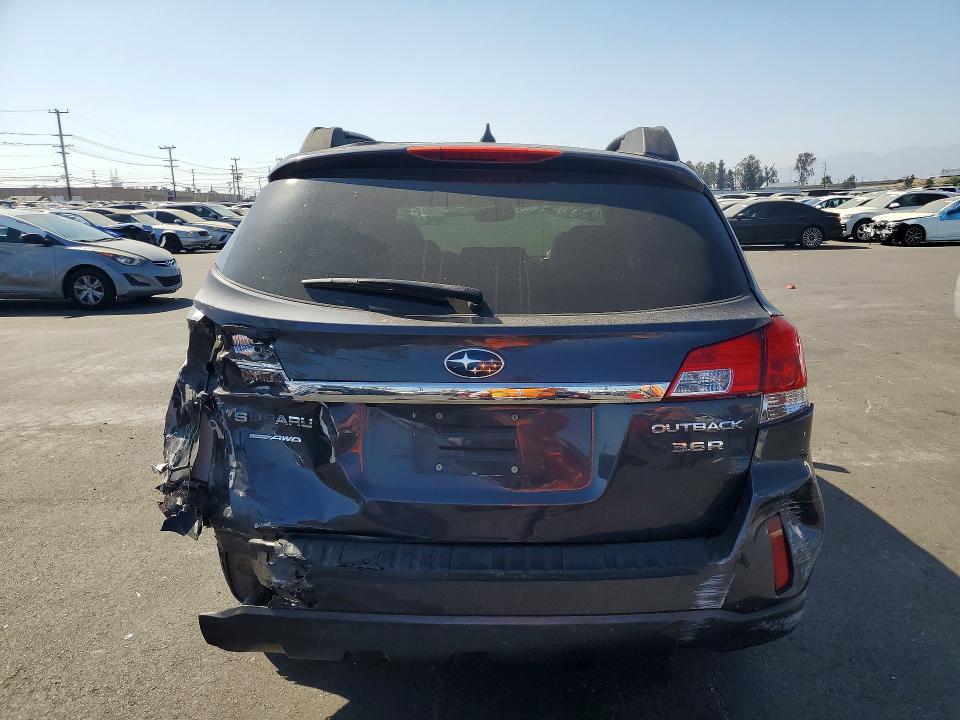 2011 Subaru Outback მანქანა იყიდება აუქციონზე, vin: 4S4BRDKC1B2407714, აუქციონის ნომერი: 55791836