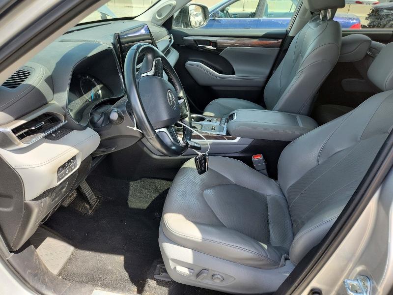 56466736 :رقم المزاد ، 5TDDBRCH5MS047321 vin ، 2021 Toyota Highlander مزاد بيع