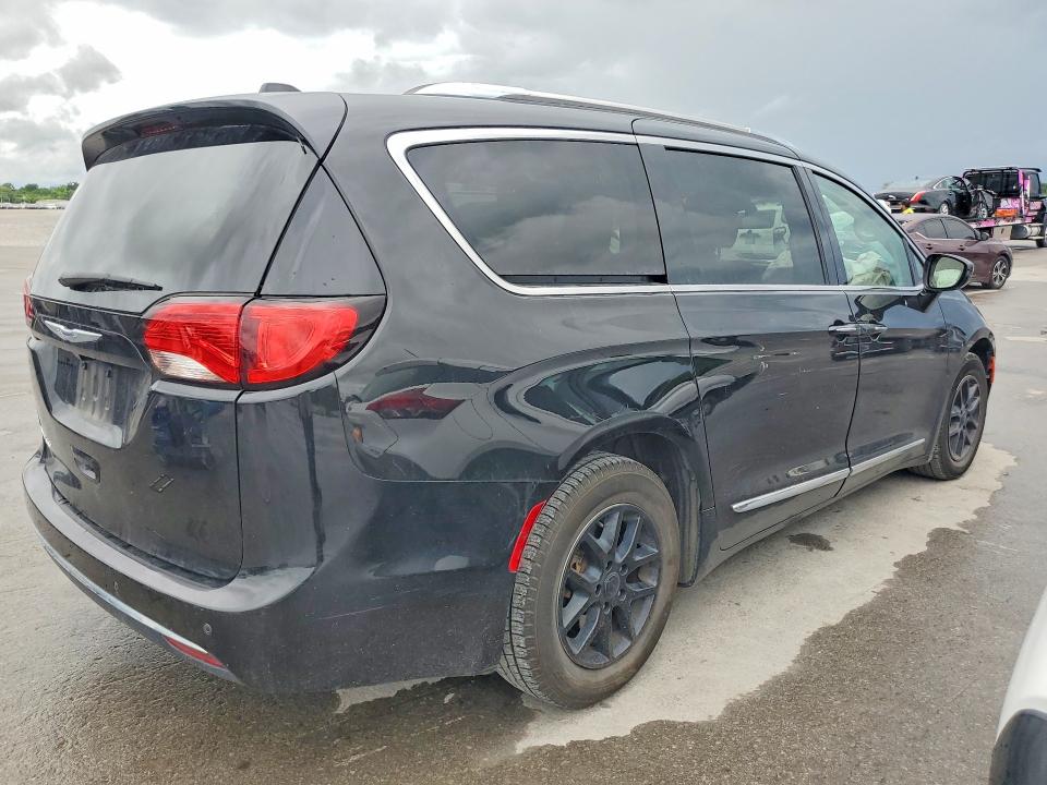 Продажа на аукционе авто 2020 Chrysler Pacifica, vin: 2C4RC1BG6LR268902, номер лота: 58018216