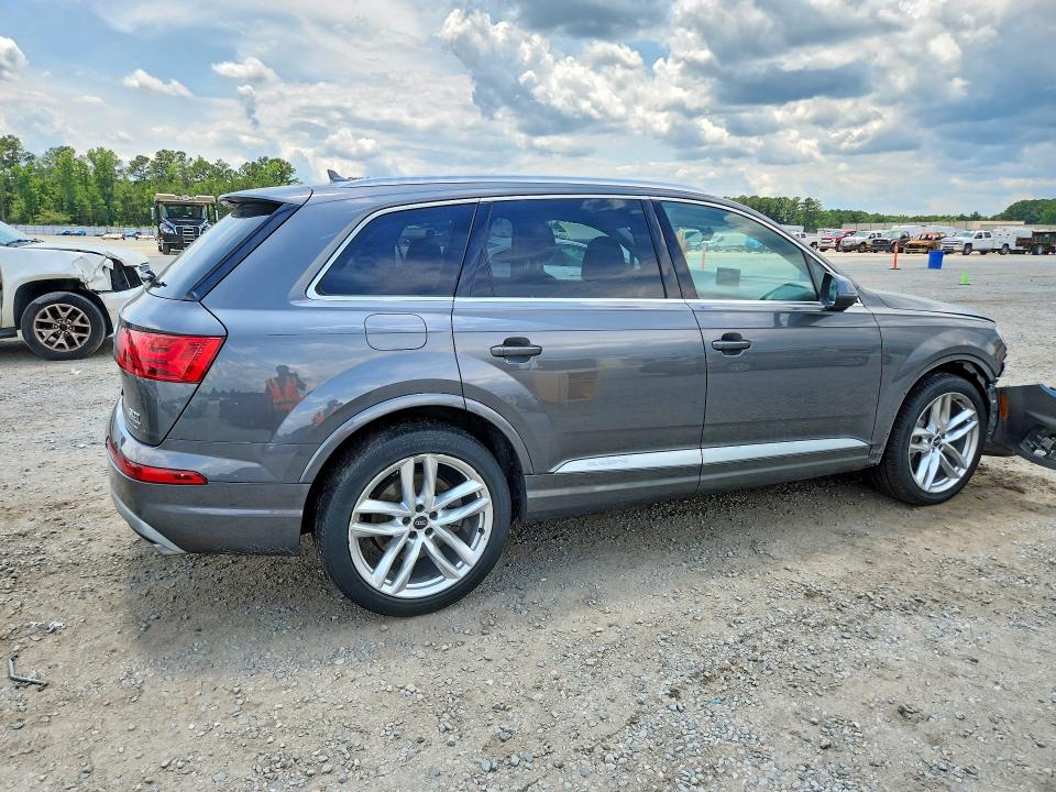 2018 Audi Q7 მანქანა იყიდება აუქციონზე, vin: WA1VAAF70JD038331, აუქციონის ნომერი: 56856166