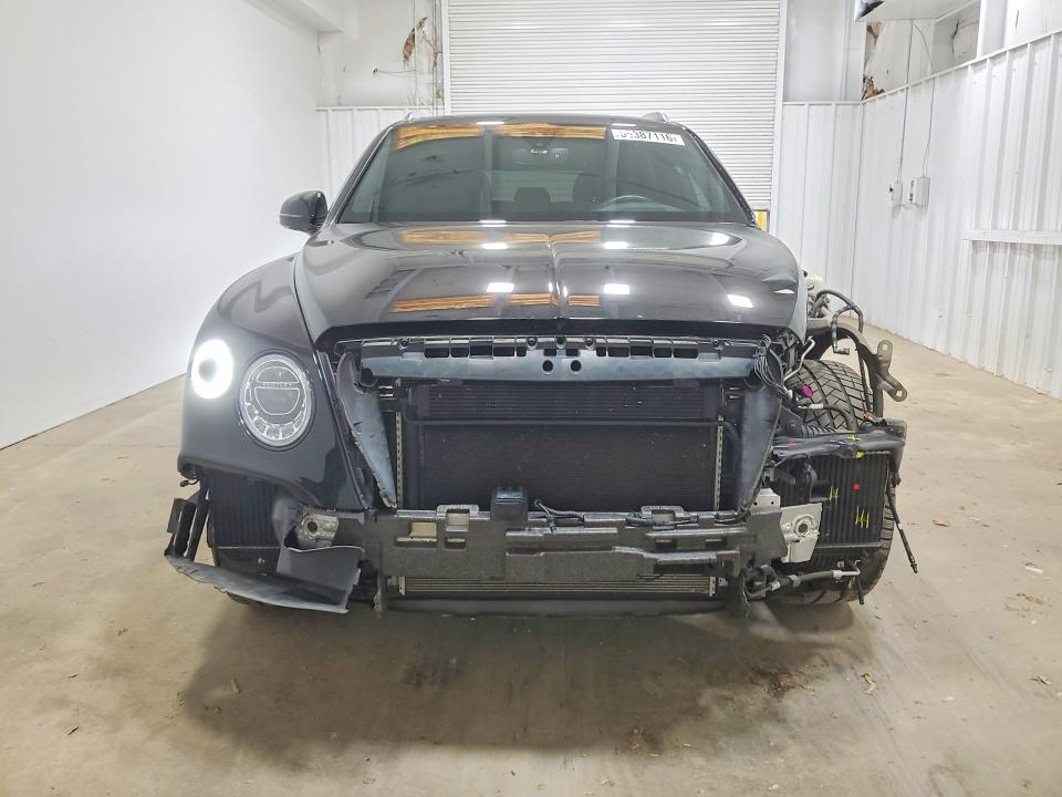 Продажа на аукционе авто 2024 Bentley Bentayga, vin: SJAAC2ZVXJC018884, номер лота: 55387116