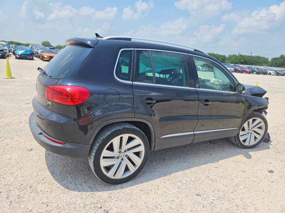 Auction sale of the 2017 Volkswagen Tiguan, vin: WVGRV7AXXHK012732, lot number: 55363716