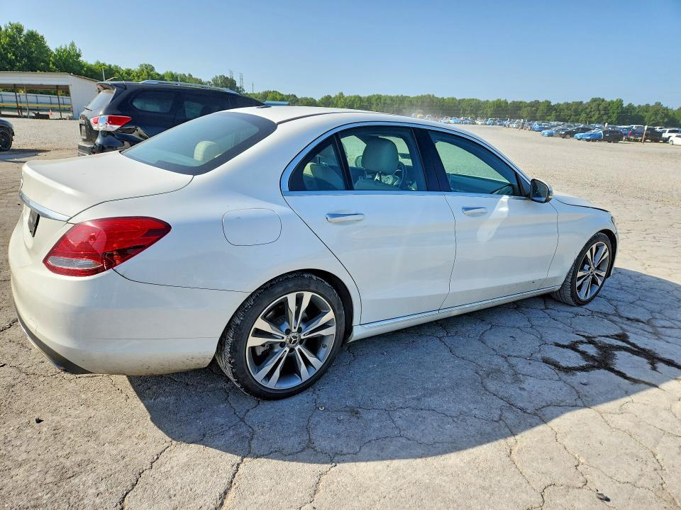 2018 Mercedes-benz C მანქანა იყიდება აუქციონზე, vin: 55SWF4JB5JU279186, აუქციონის ნომერი: 85634255